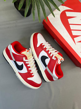 Dunkk Low Chicago Split