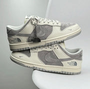 SB Dunk Low X The North Face 2025