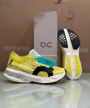 RUNNING CLOUD BOOM STRIKE LIME