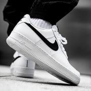 Airforce 1 low white black swoosh